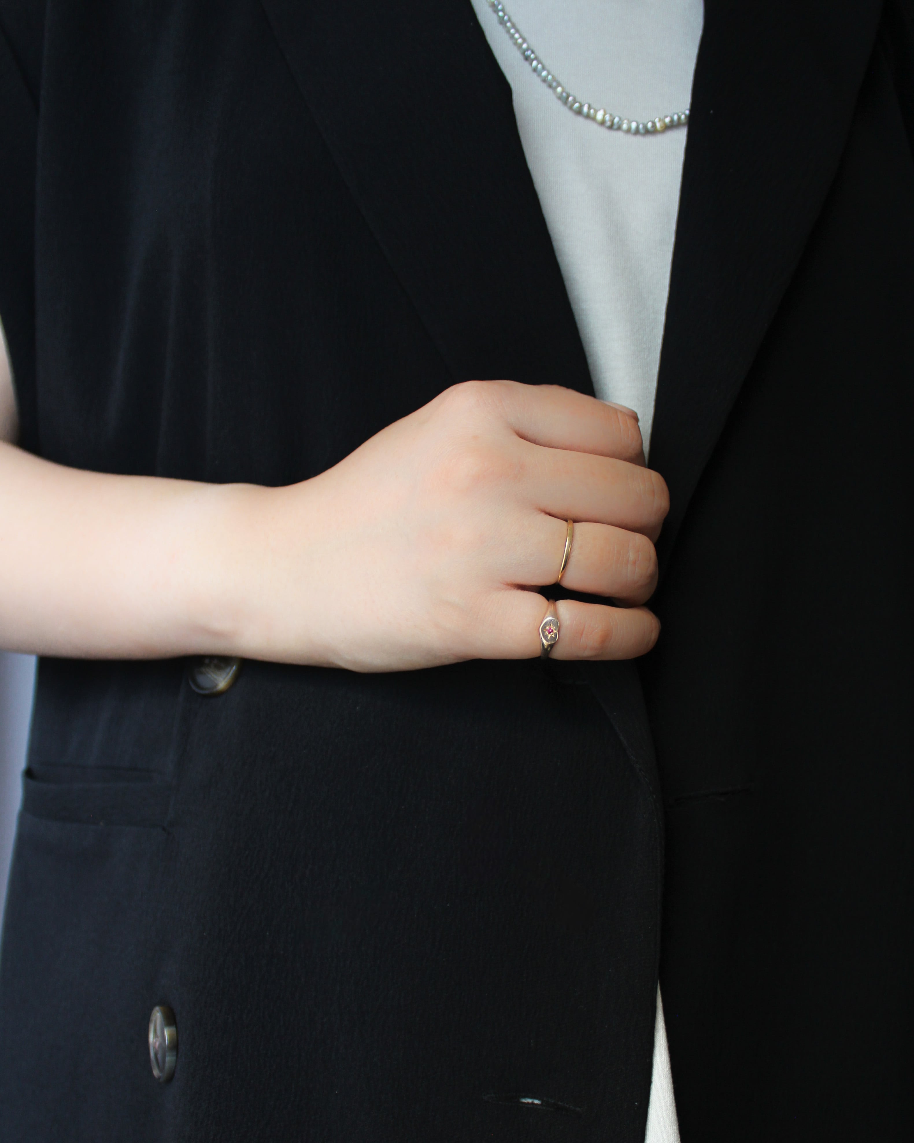 Signet ring