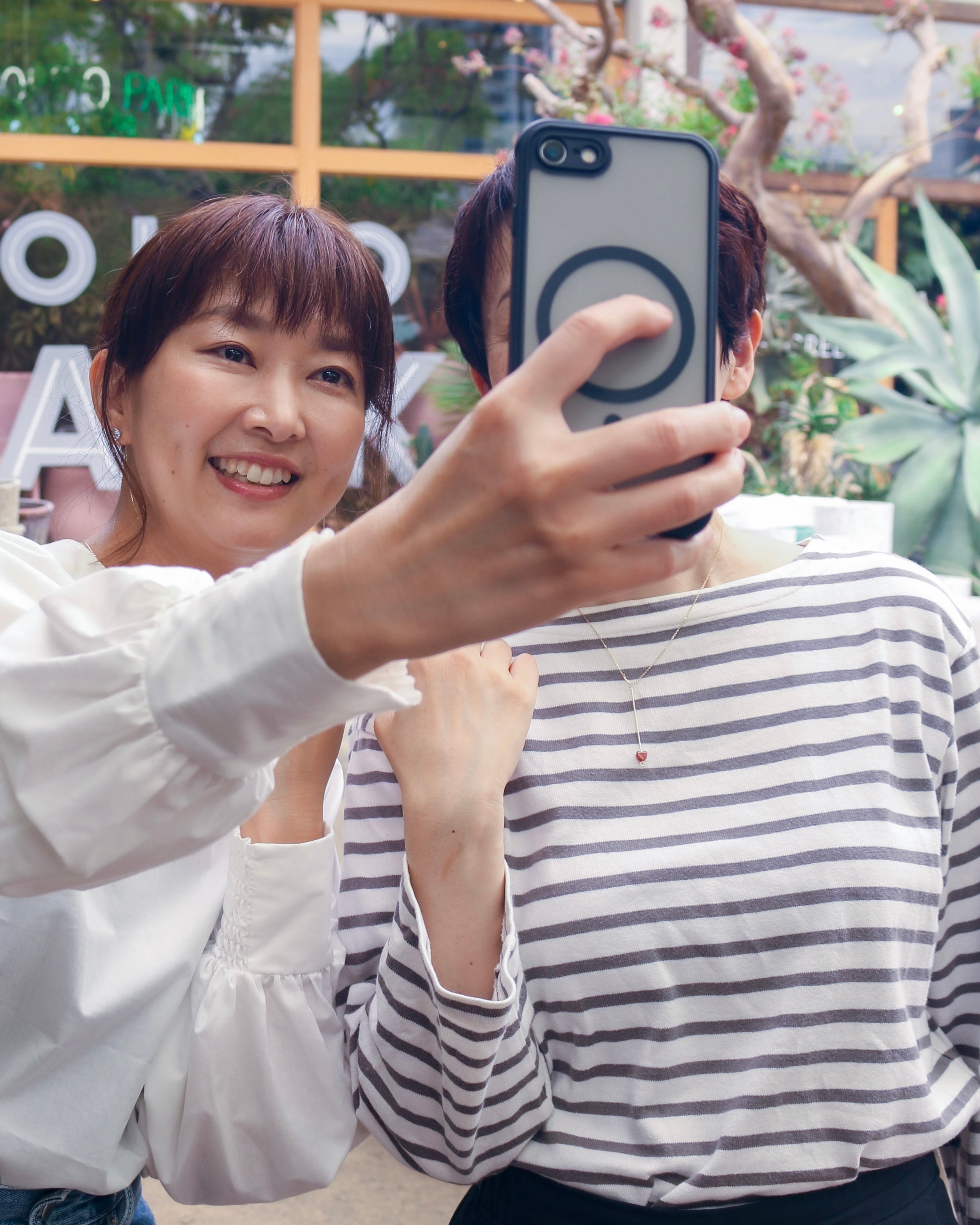 D necklace “Queen”