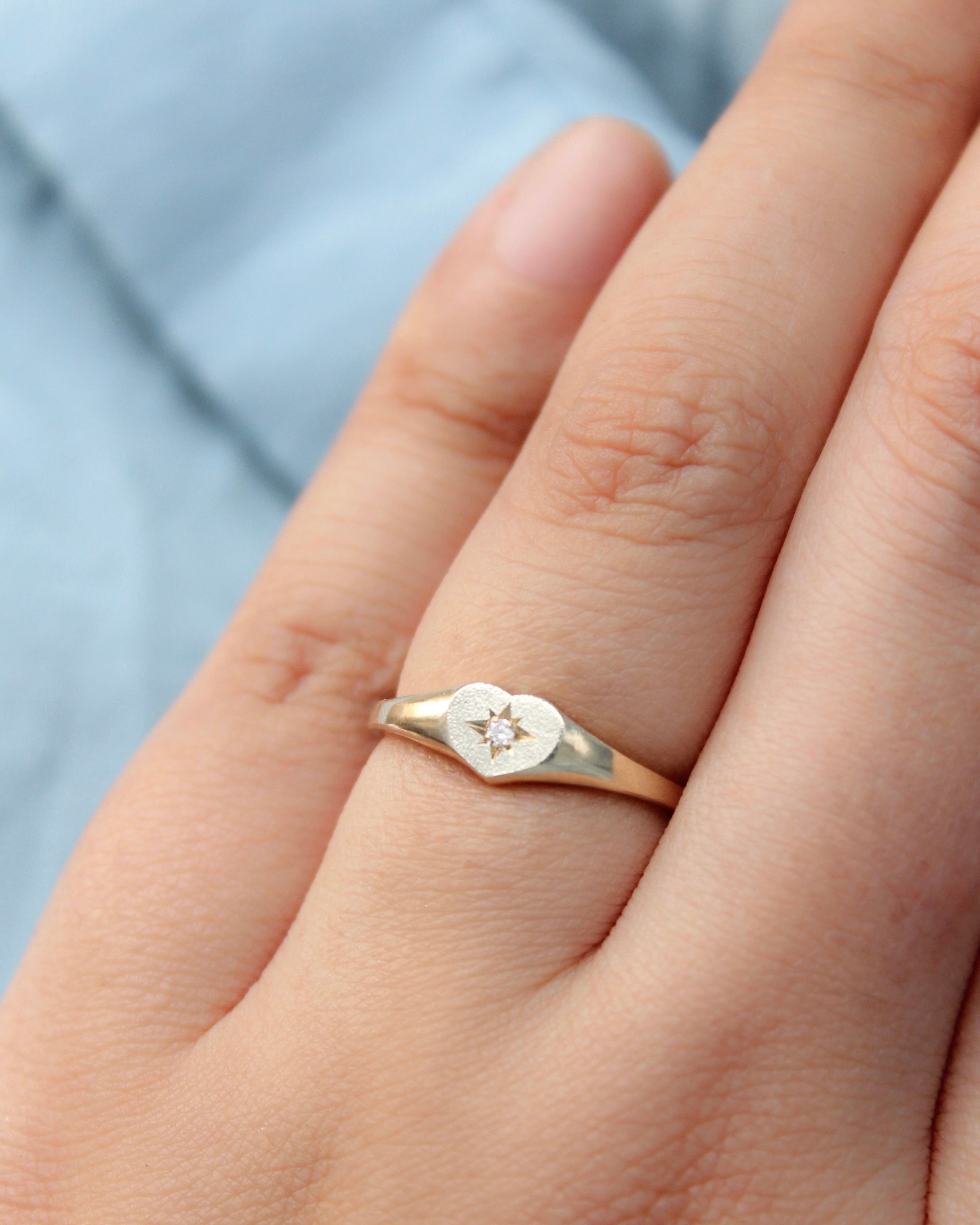 Signet ring