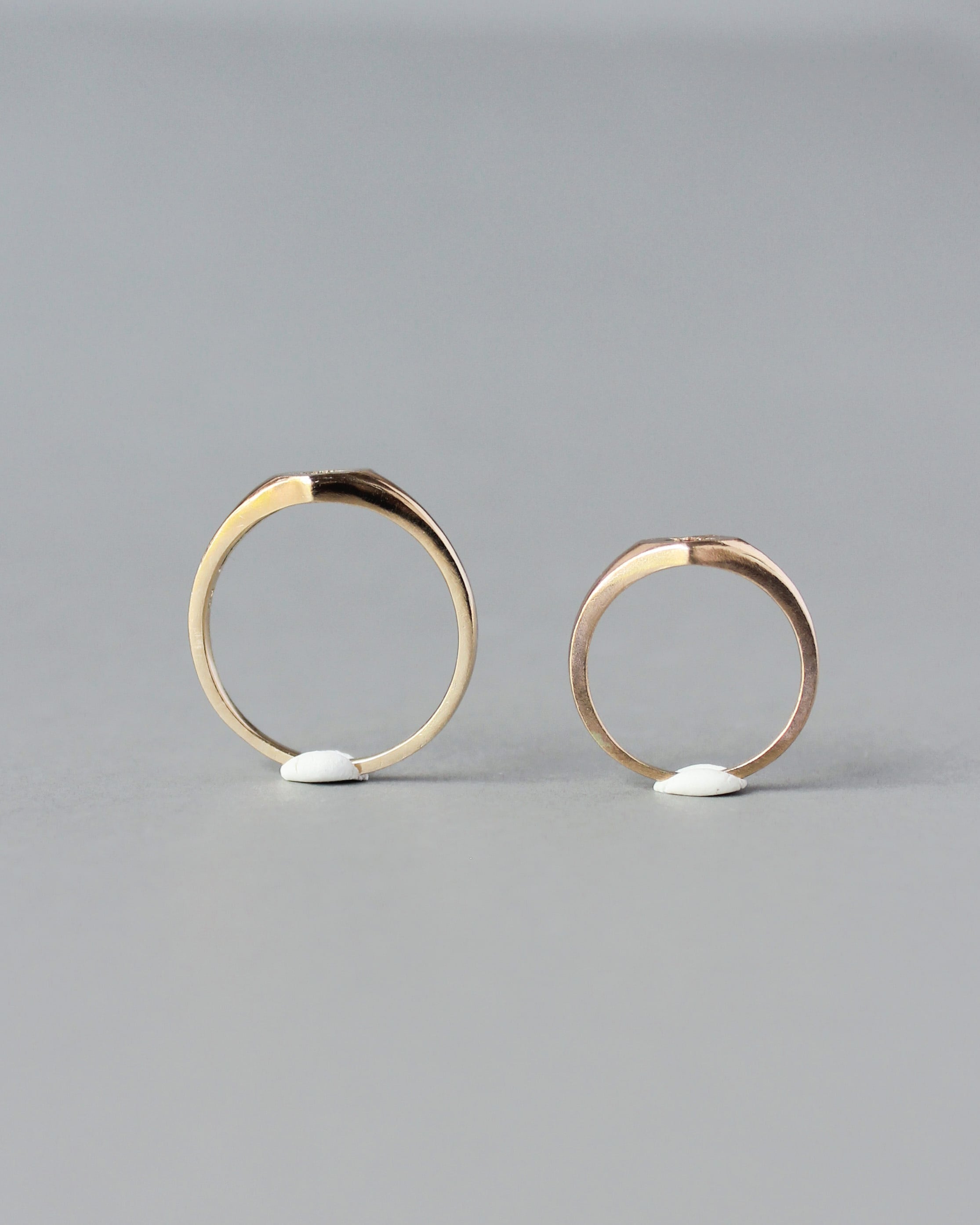 Signet ring