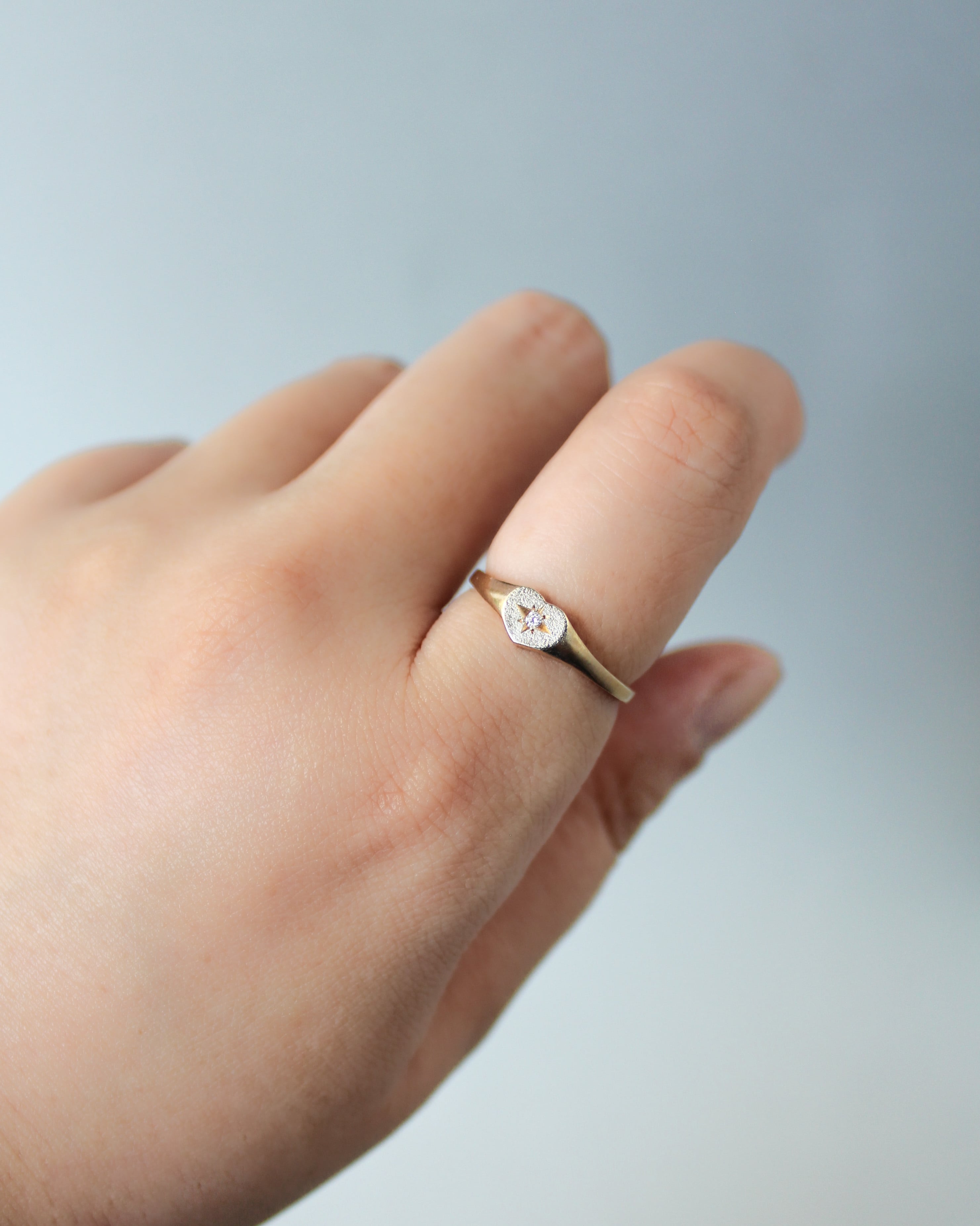 Signet ring