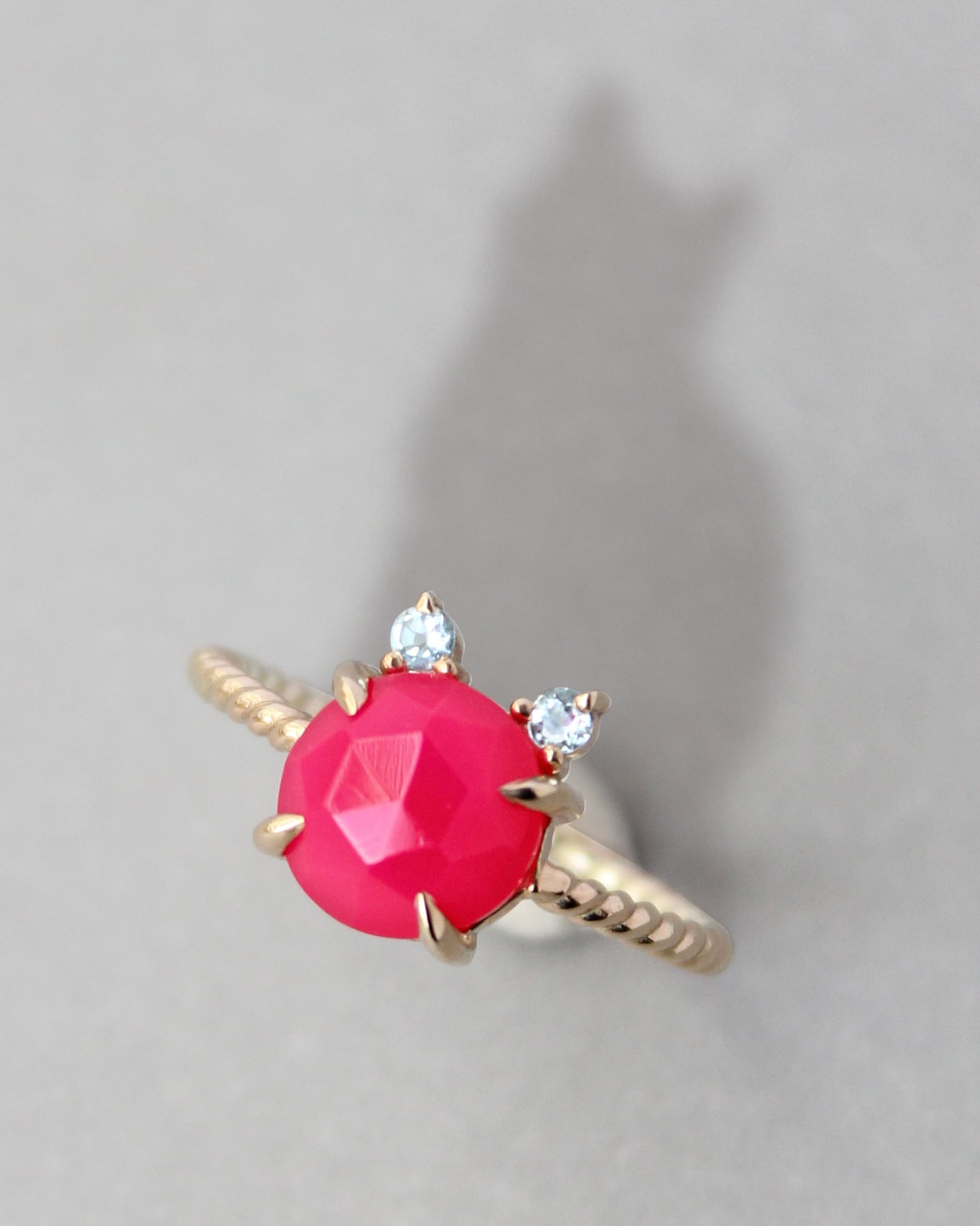 【K10】Twist ring “CAT” シャローズヴィフ