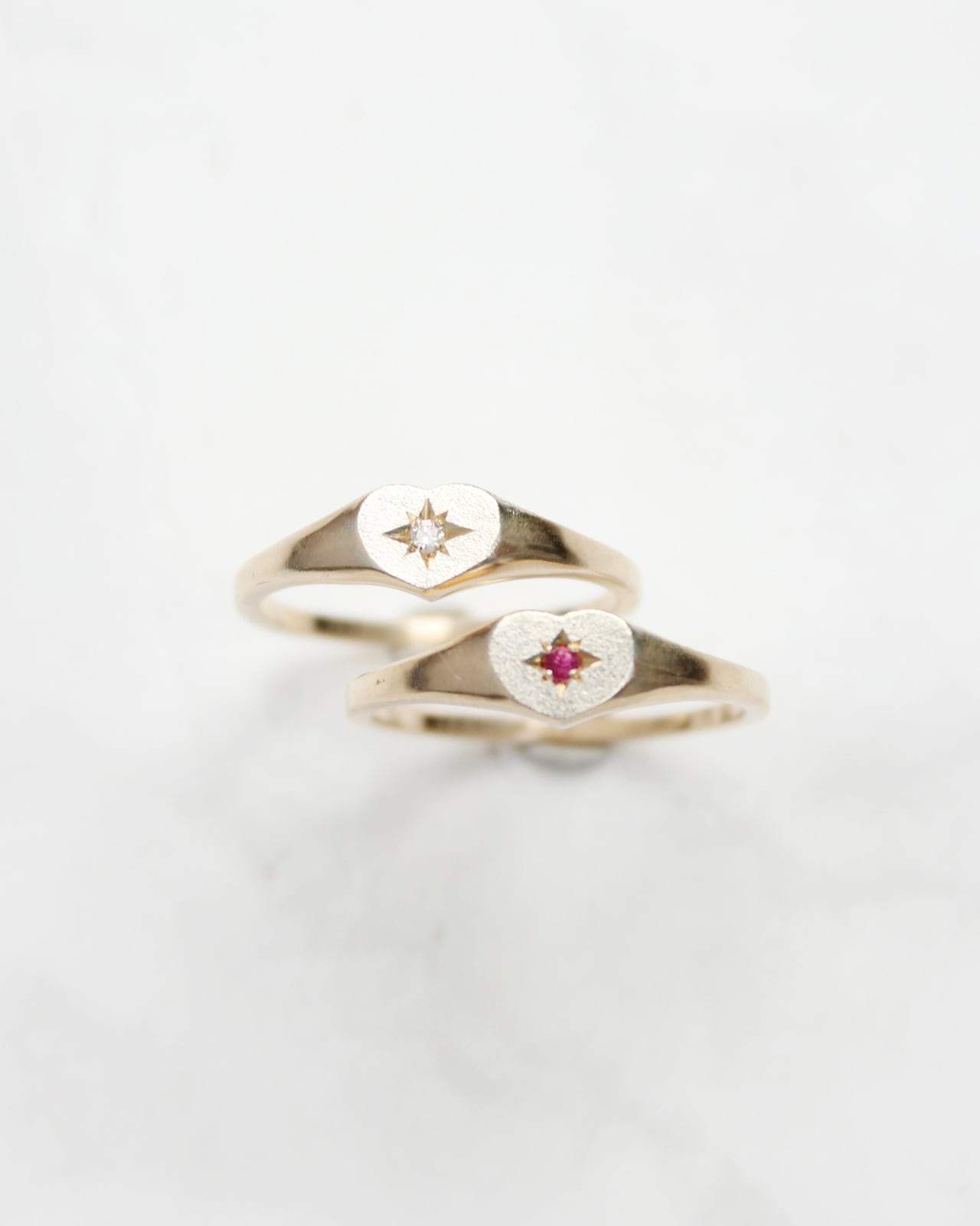 Signet ring