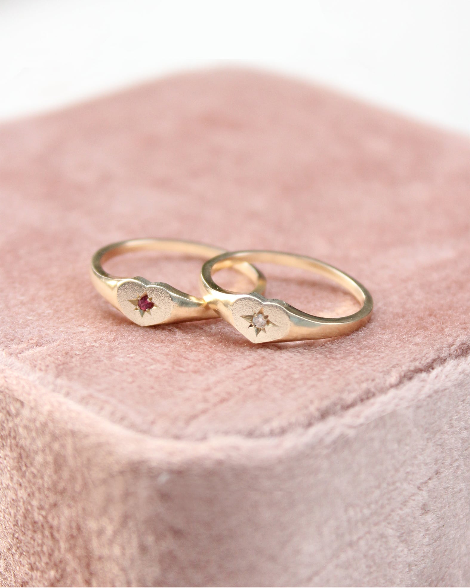 Signet ring