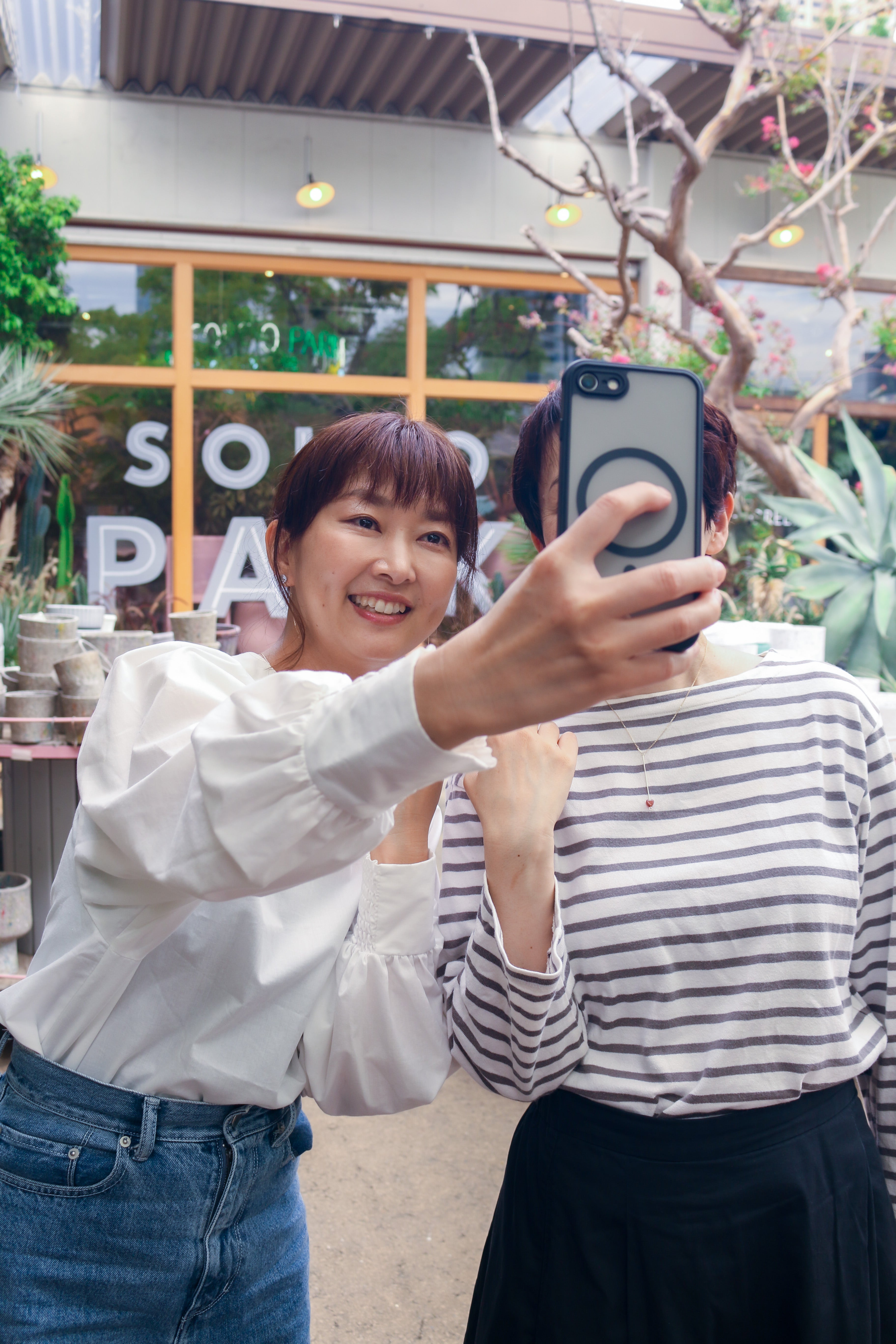 D necklace “Queen”