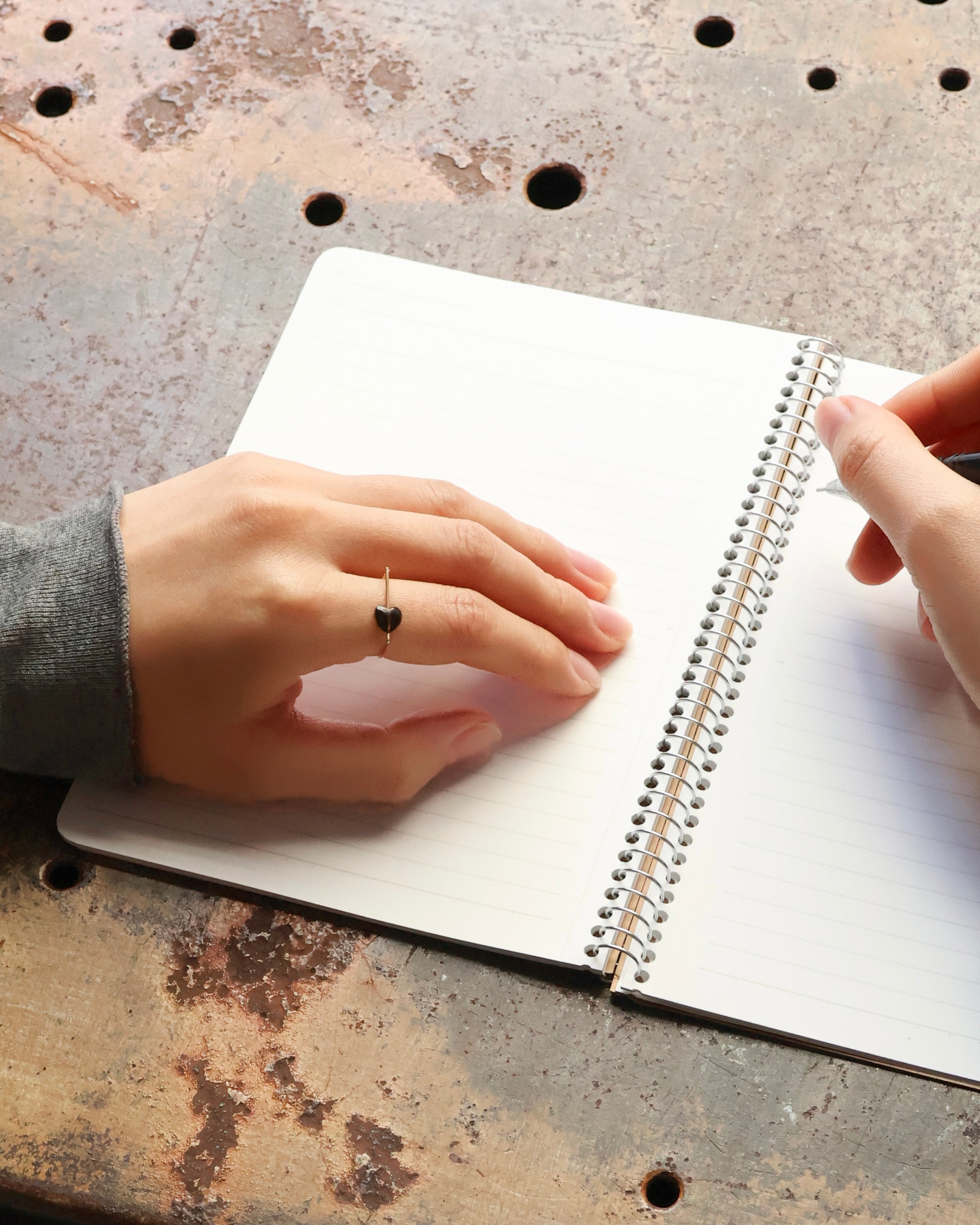 【1月限定】D ring “Pluto”